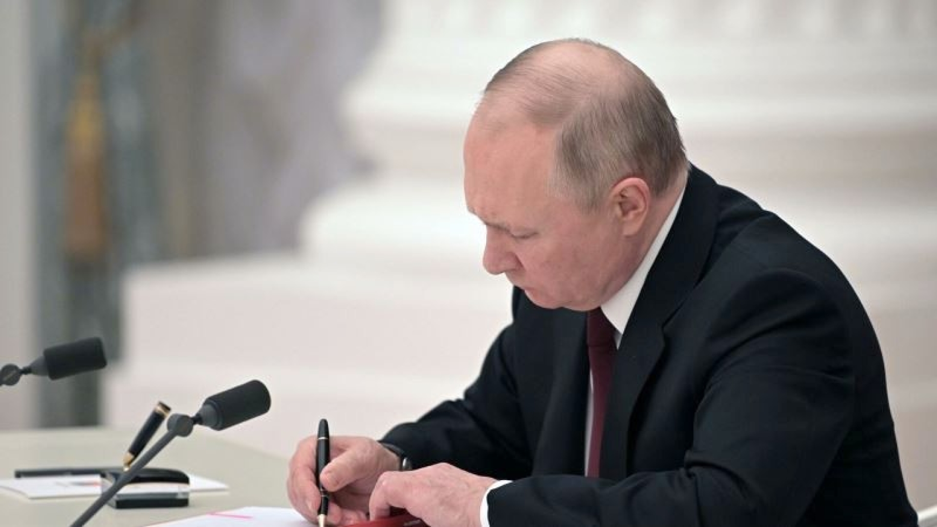 "It's time to admit the obvious": what is Russia and the world waiting for after the decision on the LDPR?