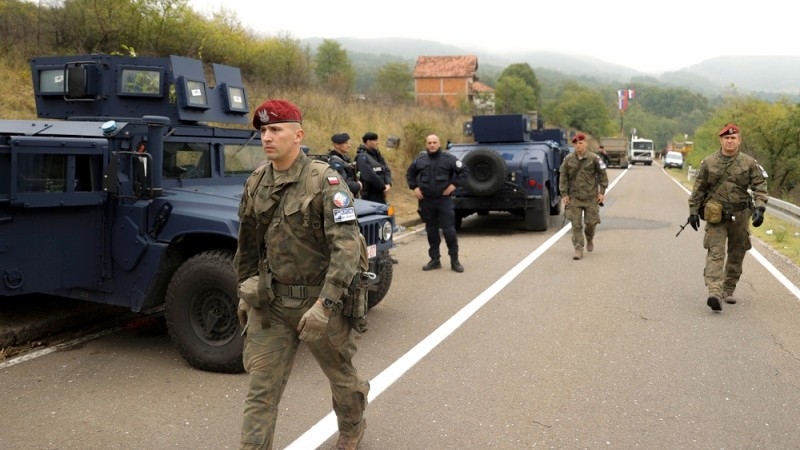 Serbs on the barricades